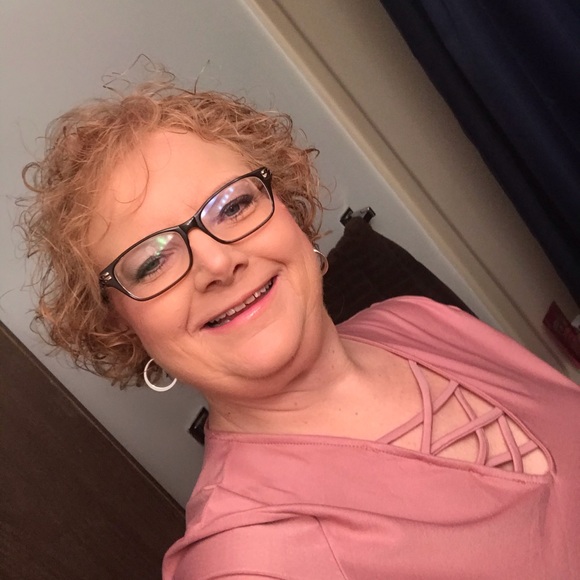 Meet your Posher, Amy - Picture 15 of 16